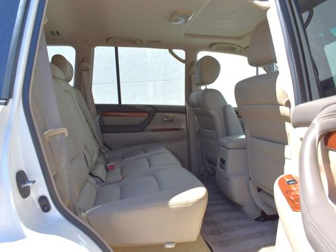 Used 2007 Lexus LX 470 4WD image 46