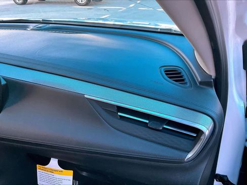 Certified 2024 Buick Encore GX Sport Touring w/ Black Roof Package image 18