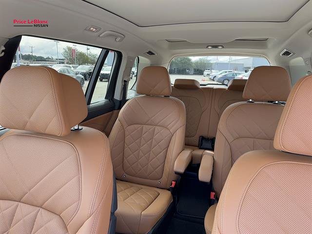 Used 2024 BMW X7 xDrive40i w/ Premium Package AWD/4WD image 36