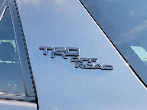 Used 2023 Toyota 4Runner TRD Off-Road Premium AWD/4WD image 11