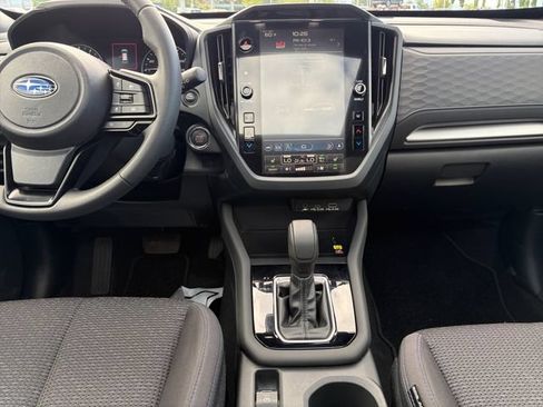 Used 2025 Subaru Forester Premium AWD/4WD image 14