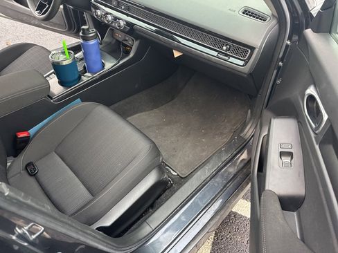 Used 2023 Honda Civic LX image 29