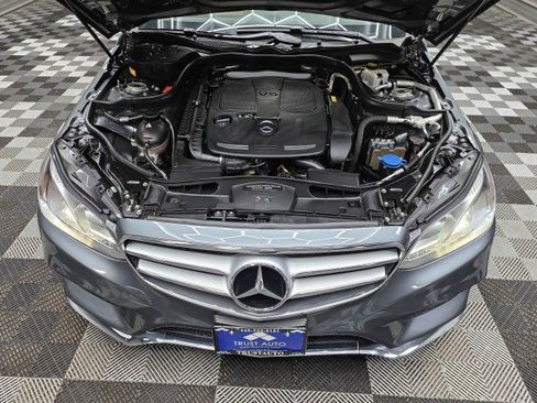 Used 2016 Mercedes-Benz E 350 Sedan image 41