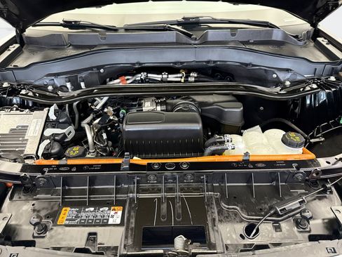 Used 2023 Ford Explorer Platinum w/ Premium Technology Package image 22