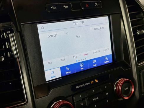 Used 2020 Ford F150 XLT w/ Equipment Group 302A Luxury AWD/4WD image 15