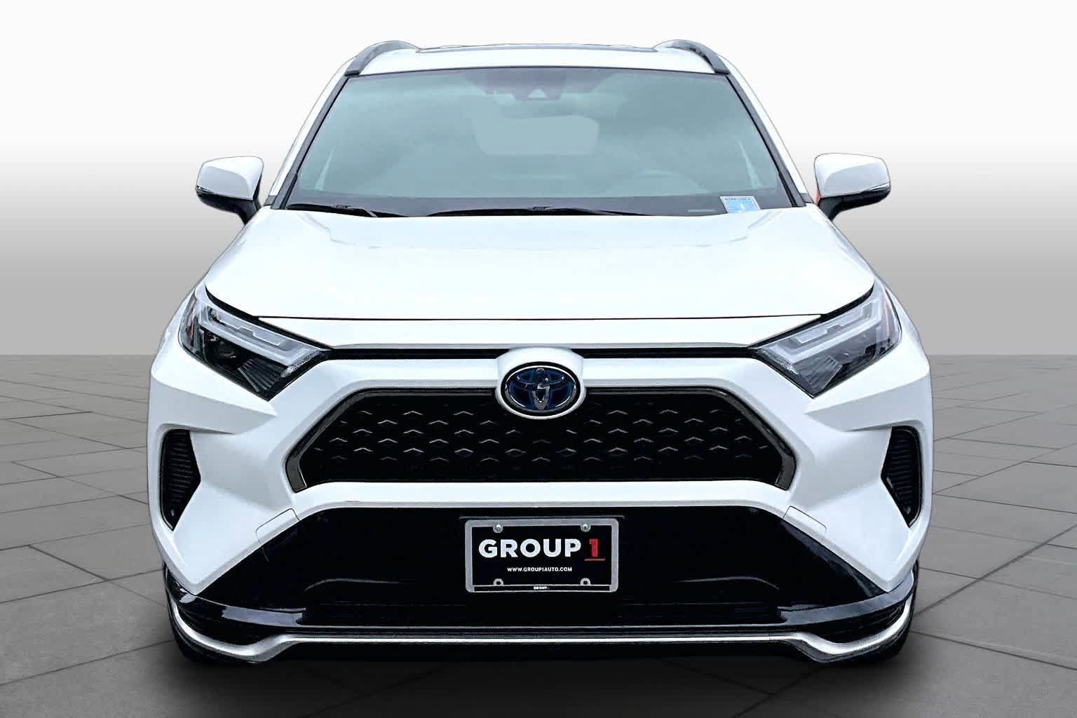 Certified 2024 Toyota RAV4 SE w/ Weather & Moonroof Package AWD/4WD image 4