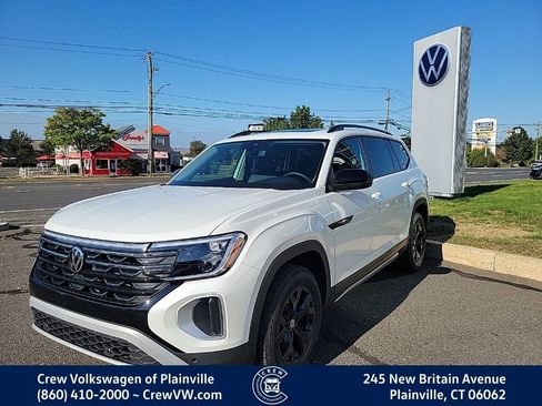 New 2026 Volkswagen Atlas Peak Edition image 22