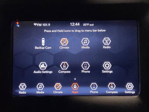 Used 2019 Jeep Cherokee Latitude w/ Popular Appearance Group FWD image 25