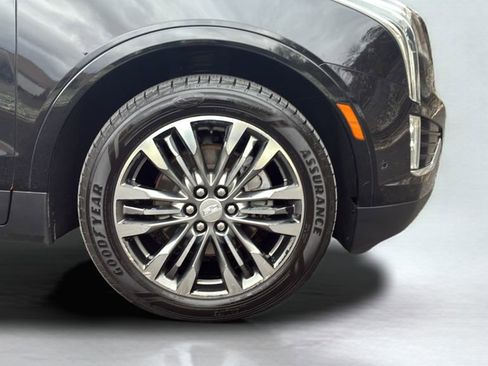 Used 2018 Cadillac XT5 Premium Luxury w/ Driver Assist Package image 21