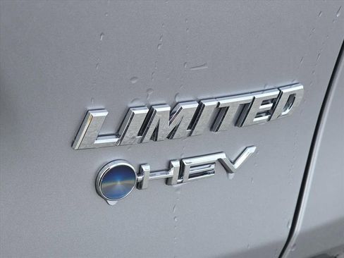 Used 2025 Toyota RAV4 Limited image 14