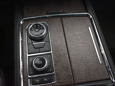 Used 2020 Ford Expedition Max Limited w/ Special Edition Package image 38