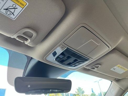 Used 2023 Acura MDX SH-AWD w/ Advance Package image 10