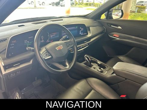 Used 2025 Cadillac XT4 Premium Luxury FWD image 8