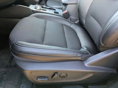 New 2026 Ford Escape SE image 4