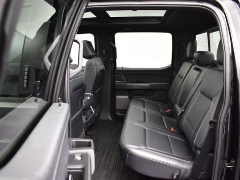 Used 2024 Ford F150 Lariat image 10