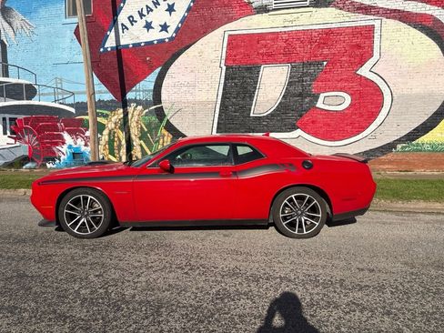 Used 2021 Dodge Challenger R/T w/ Plus Package RWD image 3
