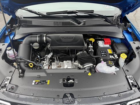 Used 2025 Jeep Compass Limited image 8