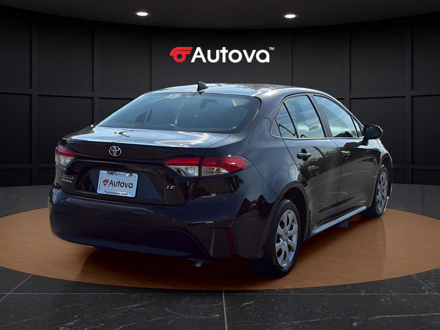 Used 2026 Toyota Corolla LE FWD image 5