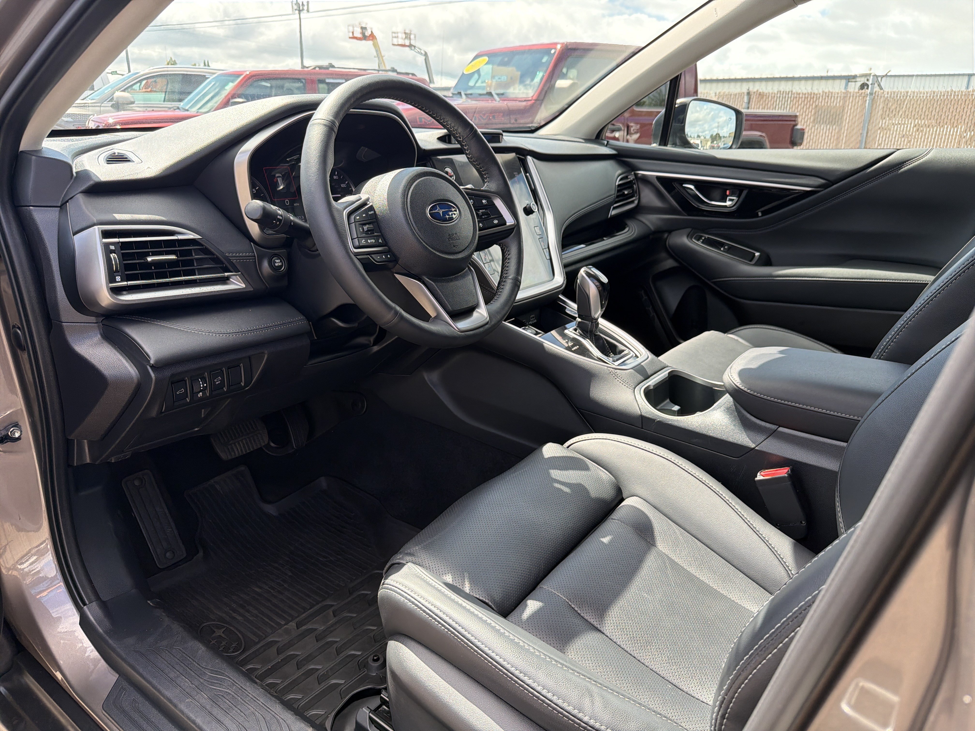 Used 2024 Subaru Outback Limited AWD/4WD image 9