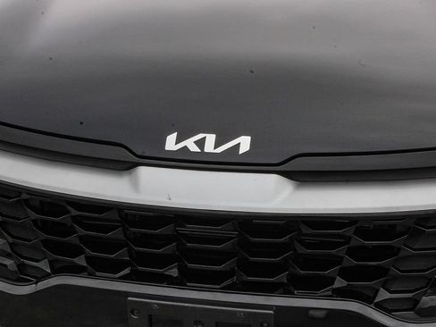 Used 2025 Kia Sportage EX FWD image 6