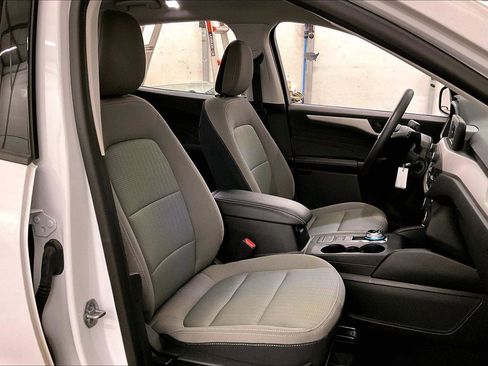 Certified 2022 Ford Escape S image 7