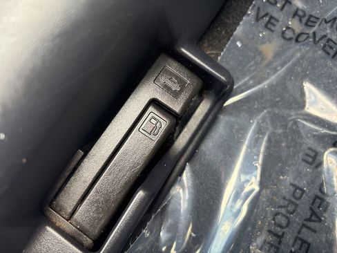 Used 2016 Mitsubishi Lancer ES FWD image 25