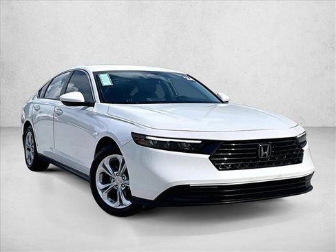 Used 2024 Honda Accord LX image 12