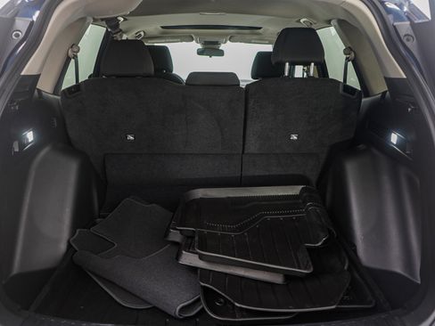 Used 2025 Honda CR-V EX image 9