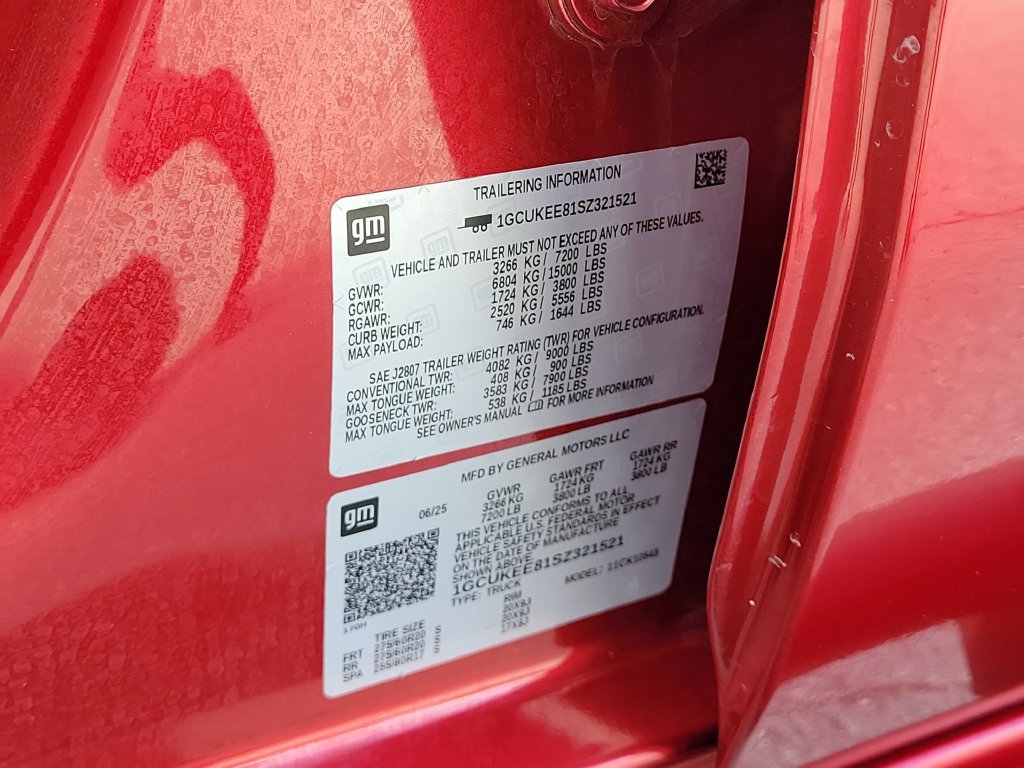 Used 2025 Chevrolet Silverado 1500 RST AWD/4WD image 26