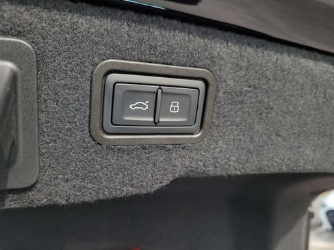 New 2026 Audi A8 L 3.0T AWD/4WD image 32