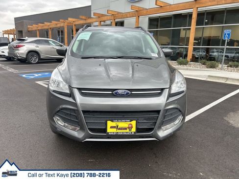 Used 2014 Ford Escape SE w/ Equipment Group 201A image 2