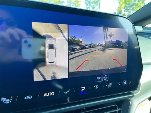 New 2025 Chevrolet Equinox EV RS image 15