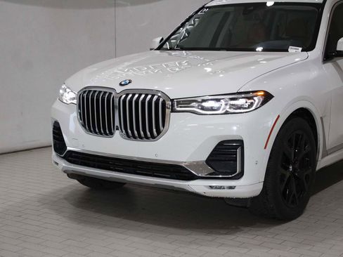Certified 2022 BMW X7 xDrive40i w/ Premium Package image 2