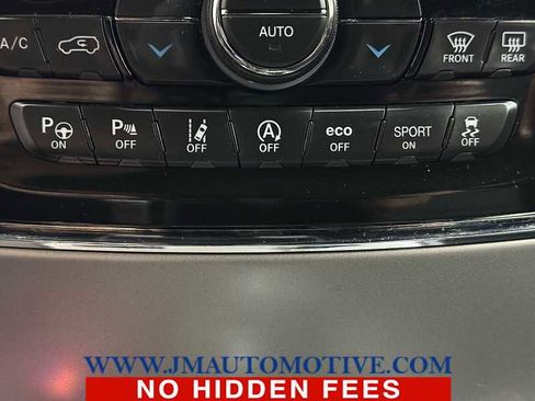 Used 2021 Jeep Grand Cherokee Limited w/ Luxury Group II image 37