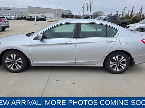 Used 2013 Honda Accord LX image 2