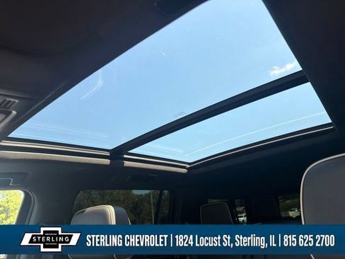 Used 2023 GMC Yukon XL SLT w/ SLT Premium Package AWD/4WD image 21