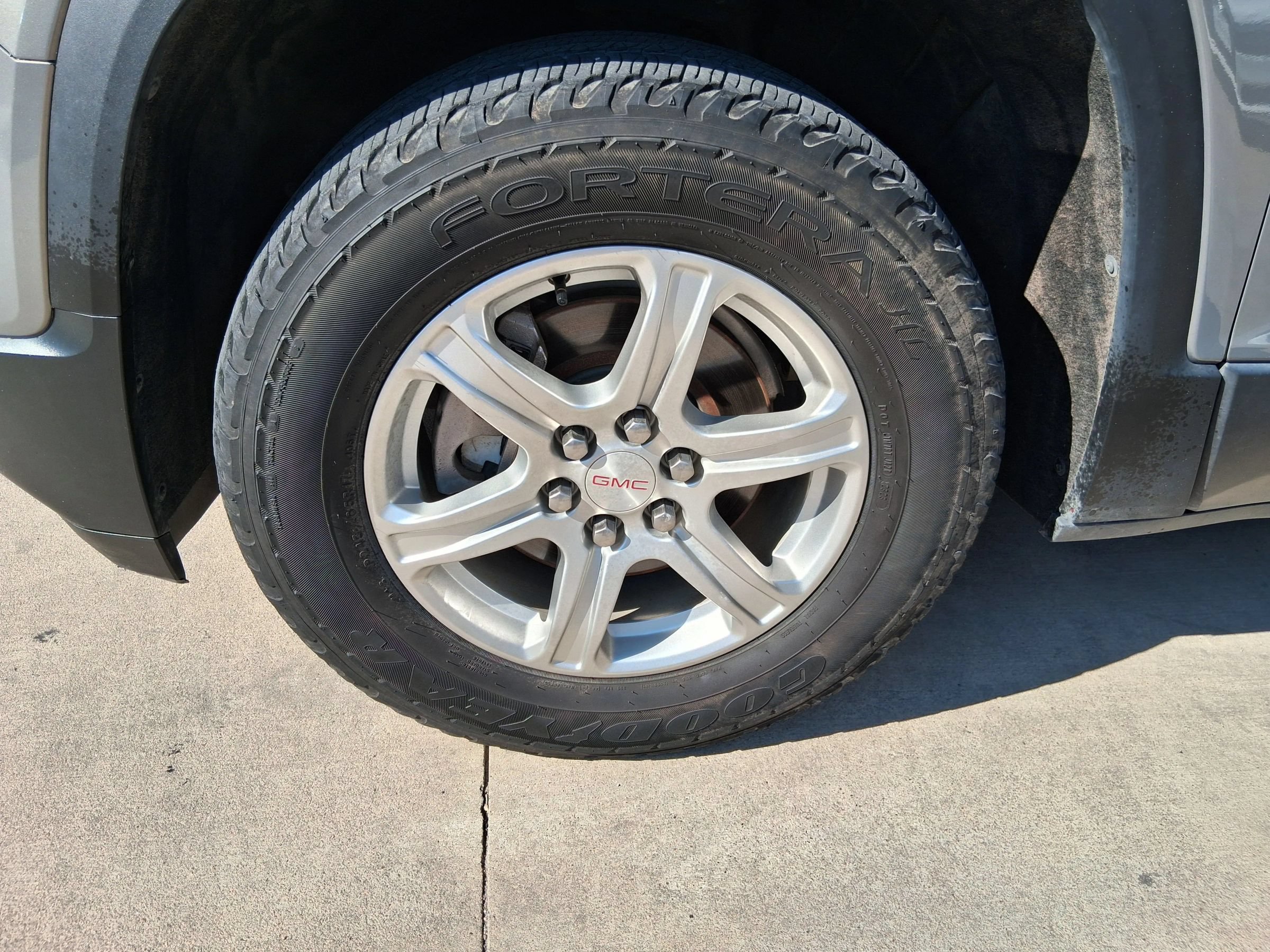 Used 2019 GMC Acadia SLE AWD/4WD image 17