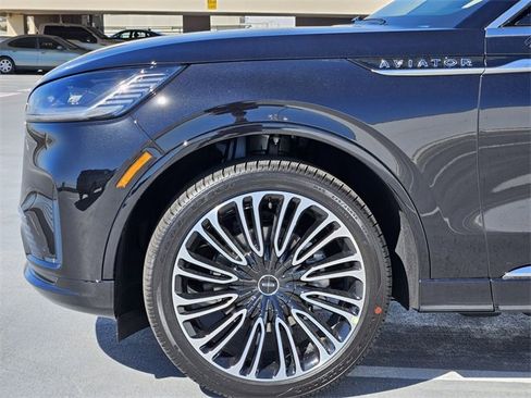 New 2025 Lincoln Aviator Black Label image 9