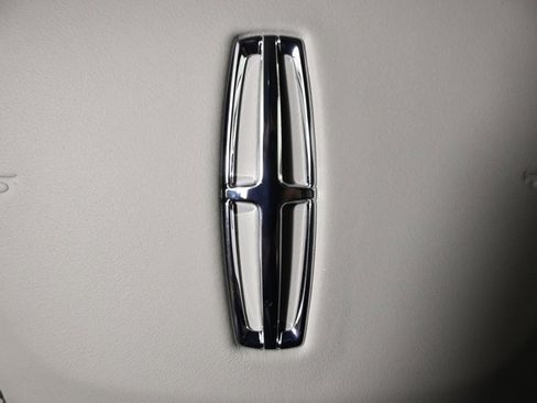 New 2026 Lincoln Aviator AWD image 37