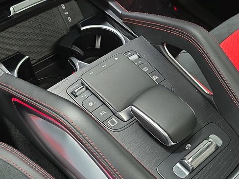 Used 2025 Mercedes-Benz GLE 53 AMG 4MATIC image 20