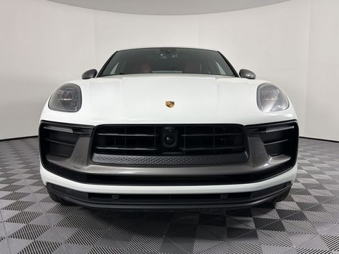 Certified 2023 Porsche Macan Turbo AWD/4WD image 6