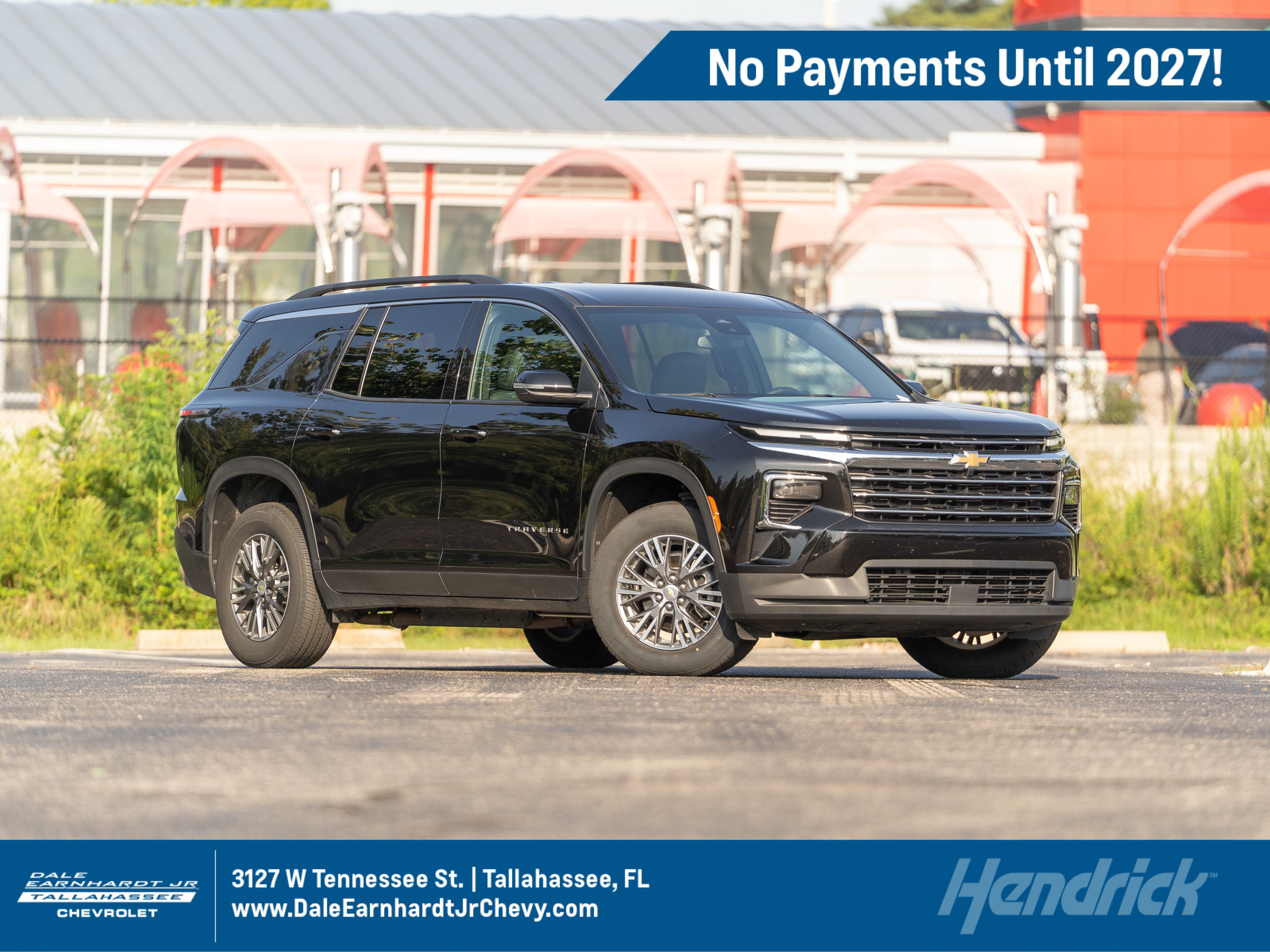 Used 2025 Chevrolet Traverse LT AWD/4WD image 1