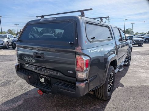 Used 2023 Toyota Tacoma TRD Sport w/ Technology Package AWD/4WD image 4