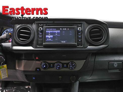 Used 2019 Toyota Tacoma SR image 12