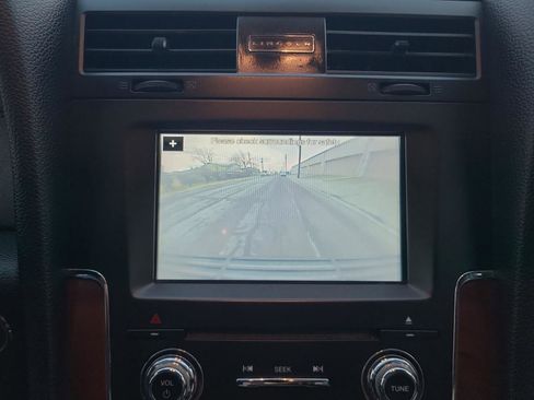 Used 2016 Lincoln Navigator Select image 15