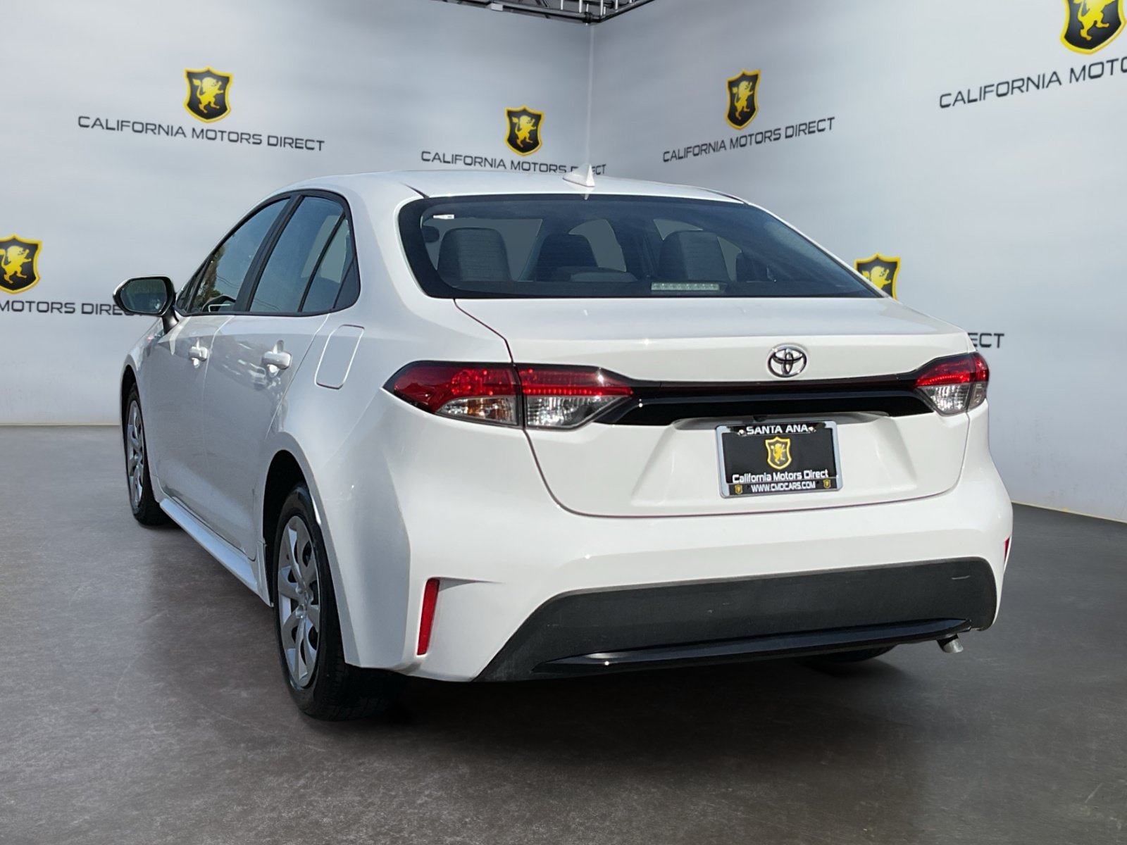 Used 2025 Toyota Corolla LE FWD image 7