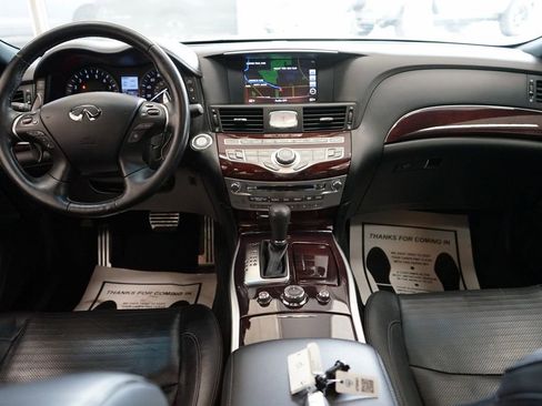 Used 2018 INFINITI Q70 Luxe w/ Sport Package AWD/4WD image 44