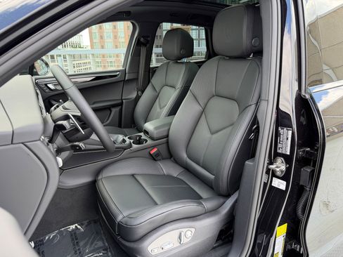 New 2026 Porsche Macan S AWD/4WD image 5