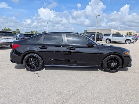 Used 2023 Honda Civic Sport image 4