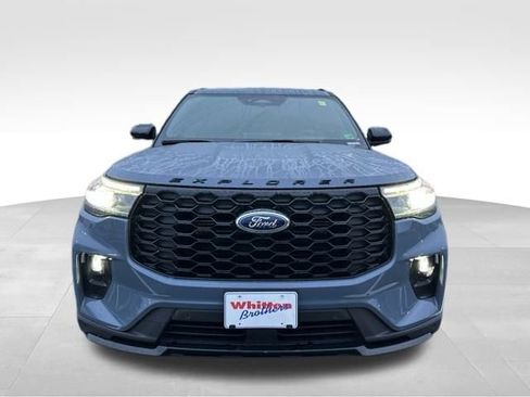 Used 2025 Ford Explorer ST-Line image 13